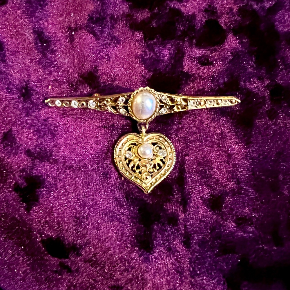 Womens gold pin